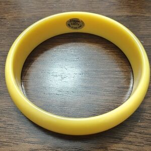 Vintage Luclite Yellow 1/2 Wide Bangle Bracelet Vintage Jewelry